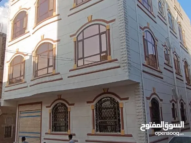 Building for Sale in Sana'a Hayel St.