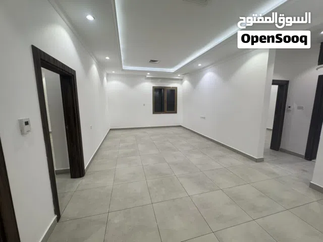 180 m2 3 Bedrooms Apartments for Rent in Mubarak Al-Kabeer Al Masayel