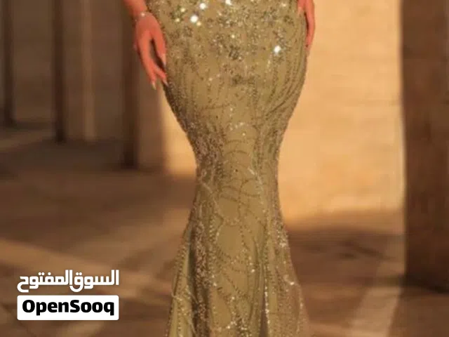 فستان مناسبات بشكل حوريه البحر