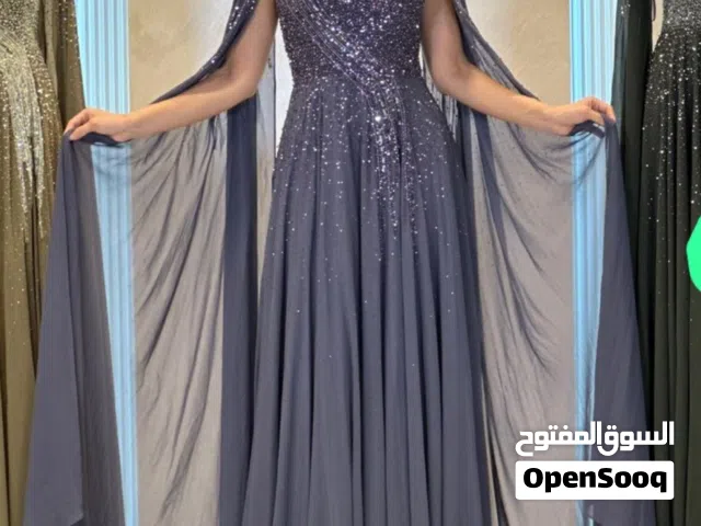 فساتين سهرات للبيع