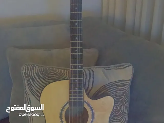 جيتار اكوستيك اصلي نظيف