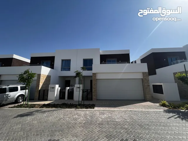 3 + 1 BR Brand New Townhouse For Sale – Al Mouj