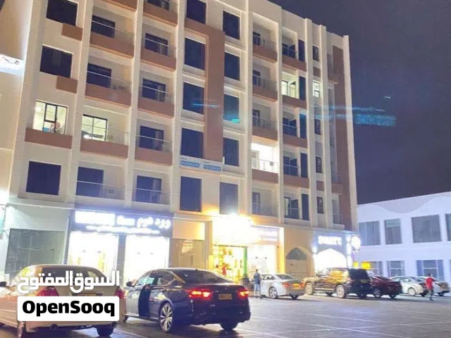 عرض مميز: شقة جديدة فاخرة للبيع قريبة من الخط السريع وجامعة السلطان قابوس بسعر مغري