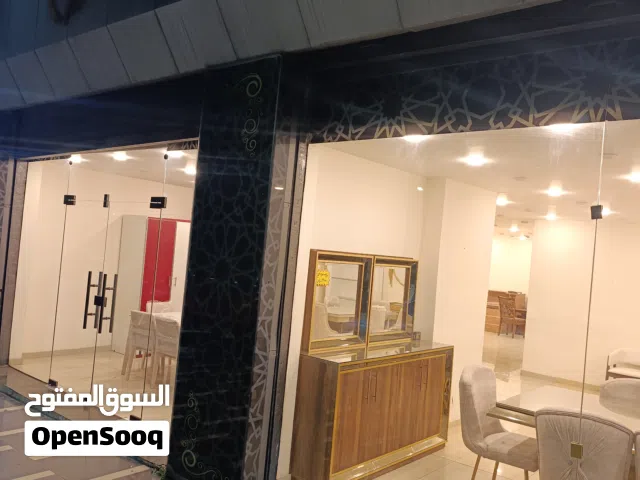 محل للايجار باب أو بابين حسب الطلب