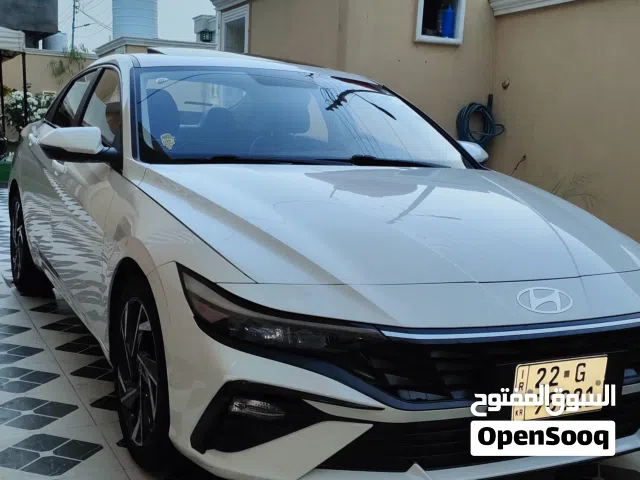 2024 Hyundai Elantra SE
