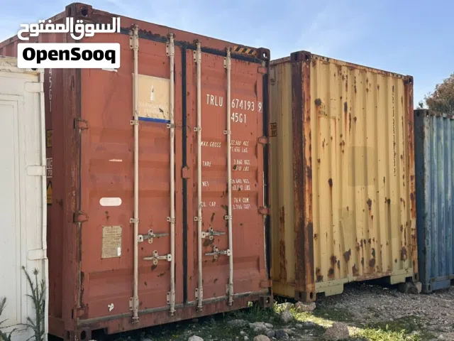 حاويات للبيع
