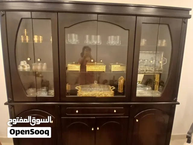 نيش للبيع السعر 100دينار قابل للتفاوض