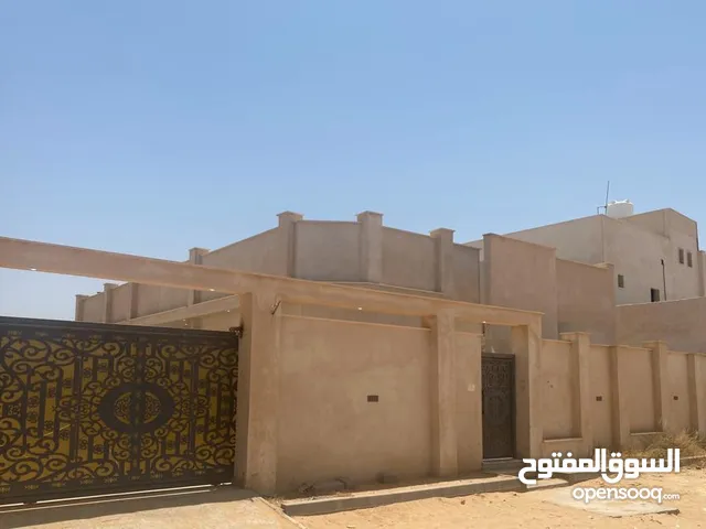 250 m2 3 Bedrooms Townhouse for Sale in Tripoli Other