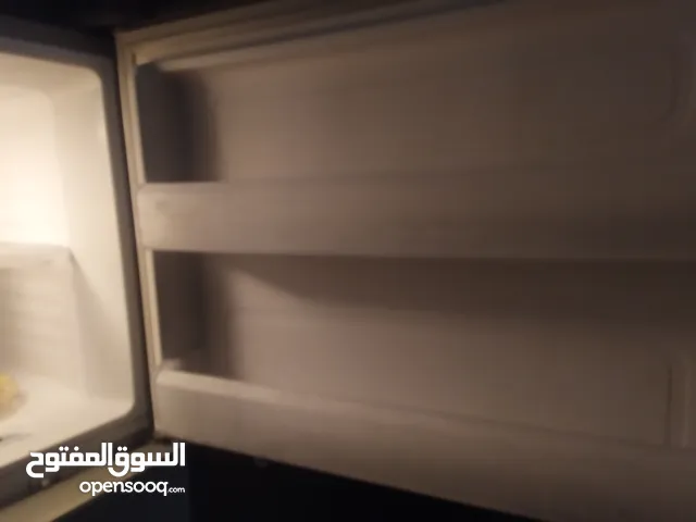تلاجة سامسونج كوري للبيع بحالة ممتازة جدا استعمال عروسة