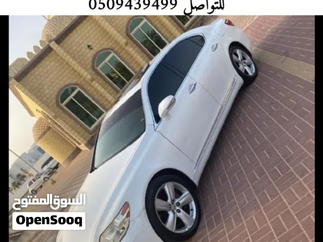 لكزس LS460 موديل 2011 فورويل مفصول، بحالة جيدة