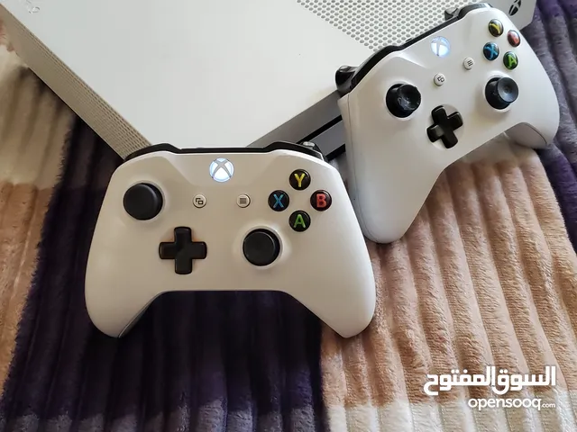 اكس بوكس ون اس للبيع