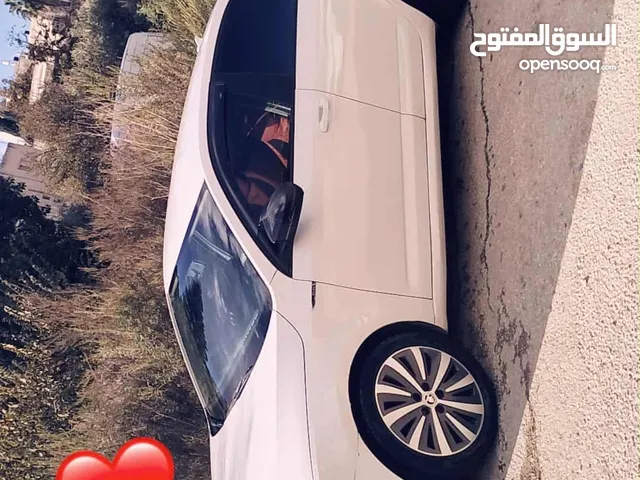 سكودا اوكتافيا اتومات اصل خصوصي 2015 بالرخصه