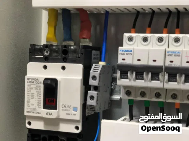 متخصصون في جميع المجالات الكهربائية :