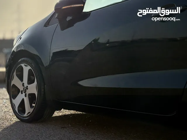 كيا ريو (برايد) سبور موديل 2015 للبيع فل كامل ما عدا الجير