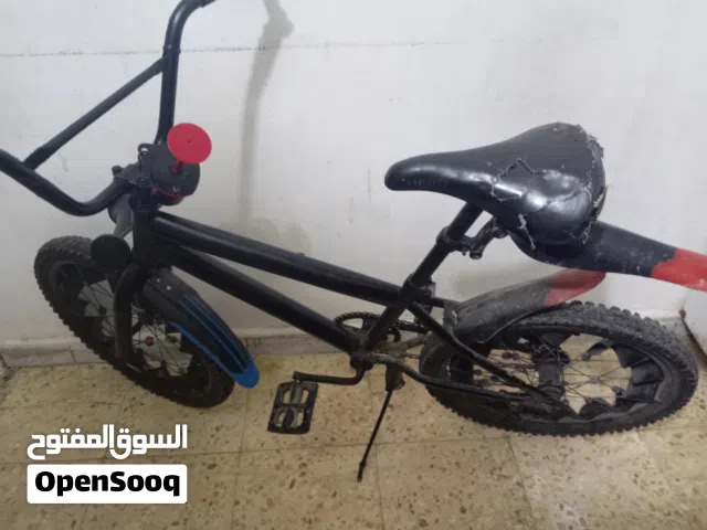 بسكليت بحال ممتازة للبيع نوع البسكليت امريكي عليها برك اجر