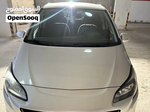 2017 أوبل كورسا Standard