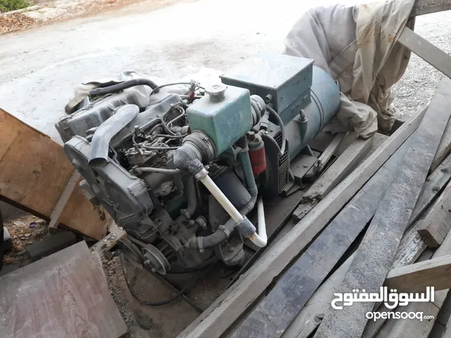 للبيع جنريتر ثري فيس