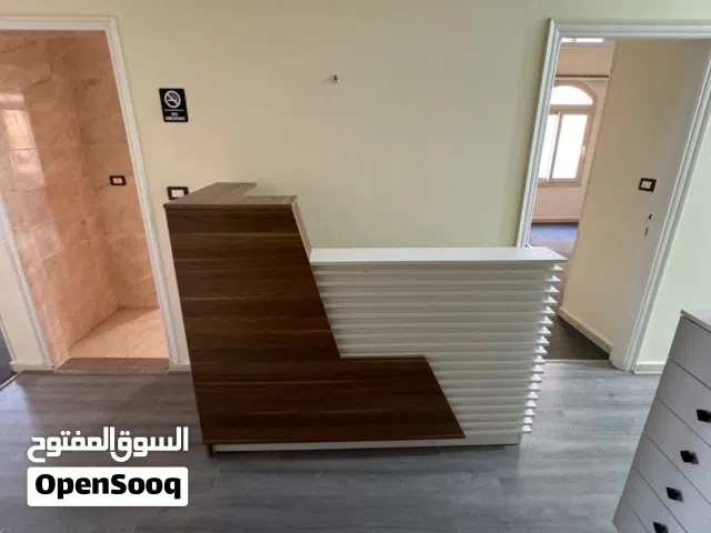 محتويات مكتب للبيع