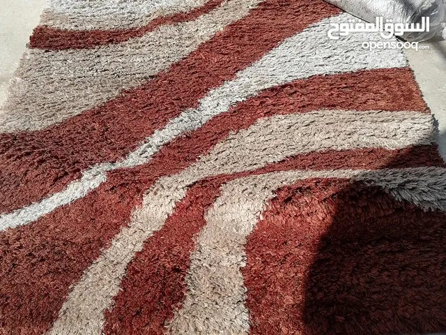 سجاد جديد نظيف ، مستعمل مرة واحدة عدة قياسات