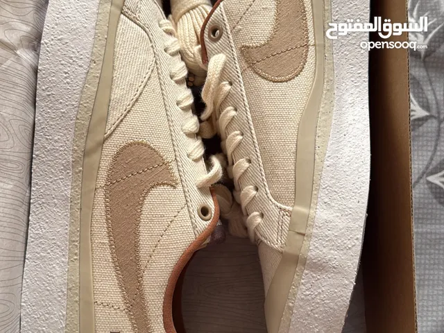 Nike Doyenne x Blazer Low brand new beautiful EU39 shoes never worn