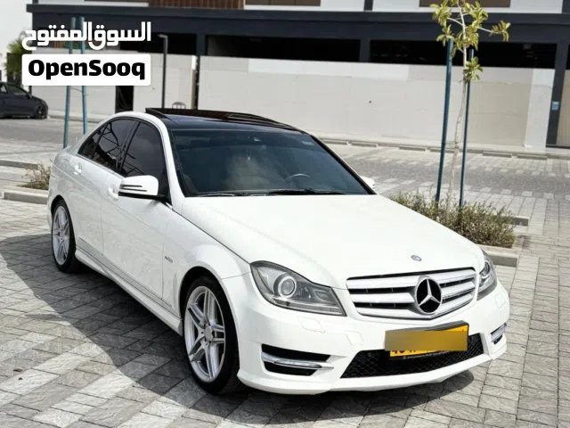 2012 مرسيدس بنز الفئة-C C 200