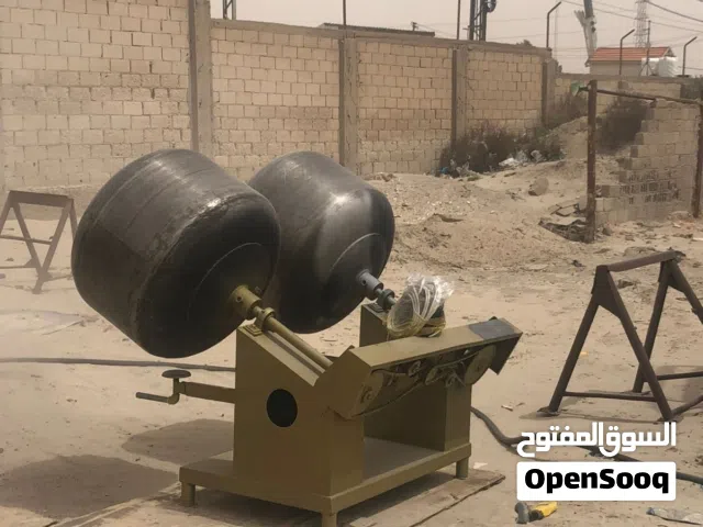 التنضيف وقذف وضرب برمل