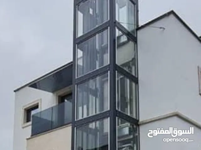 ونش صناعي بمصعد داخلي وخارجي