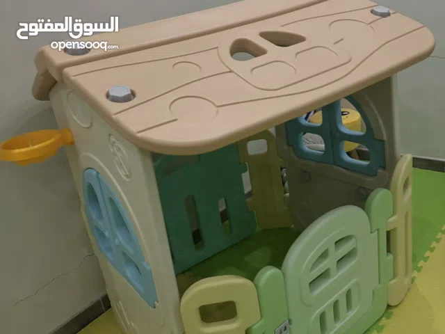 بيت ألعاب بلاستيكي