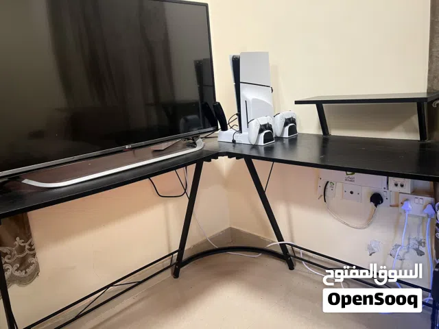 طاوله مستعمله استعمال خفييف جداً طاولة ست اب