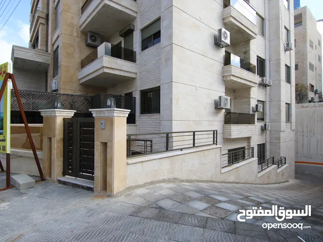 200 m2 3 Bedrooms Apartments for Sale in Amman Um Uthaiena