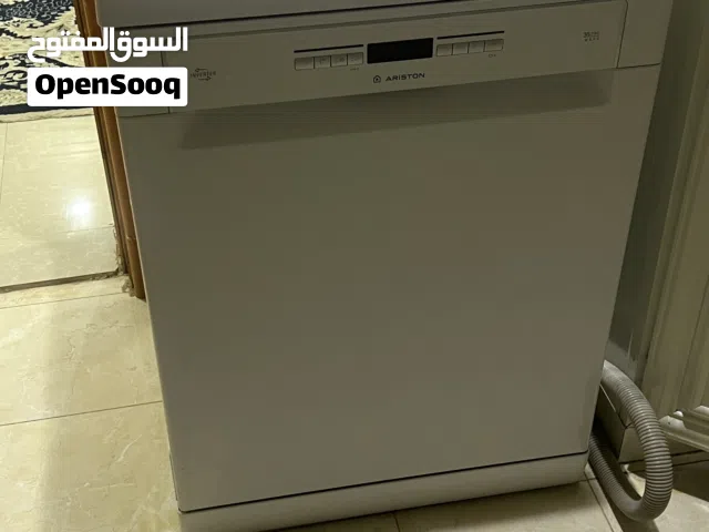 غسالة اريستون شبه جديده