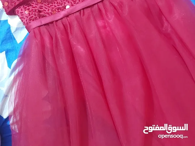 فستان مهر ينفع للمدعوات همين... نفش لون احمر