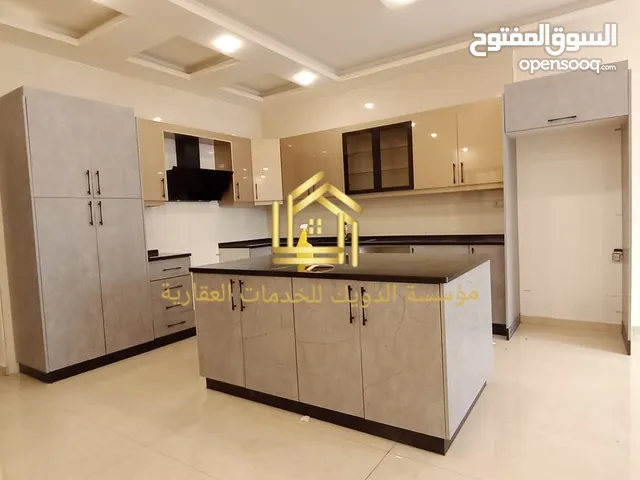 شقة كأنها لم تسكن - 4نوم 2ماستر - مدخل مستقل - موقع مميز - قرب الخدمات