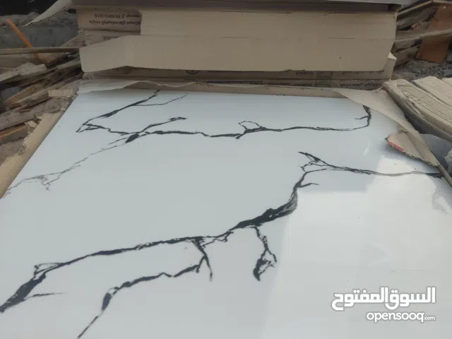 سيراميك  ارضي ايراني للبيع قياس 60في60  14ملم الثقيل نانو بوليش والباقي 165 متر