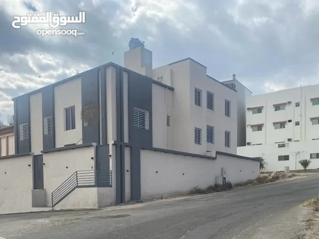 2 Floors Building for Sale in Khamis Mushait As Sadd