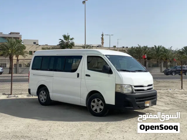 2013 Toyota Hiace Standard