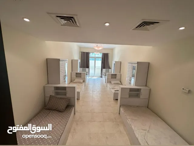 أثاث شقه بالكامل للبيع لضرورة السفر