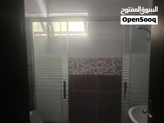 بيت شبه مستقل للايجار السنوي