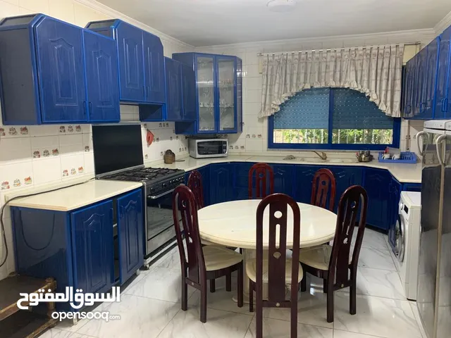 230 m2 3 Bedrooms Apartments for Rent in Amman Mecca Street