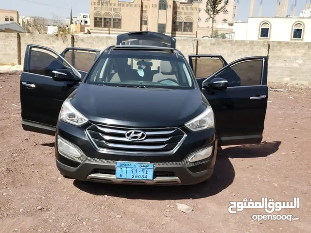 Hyundai Santa Fe 2014 in Sana'a