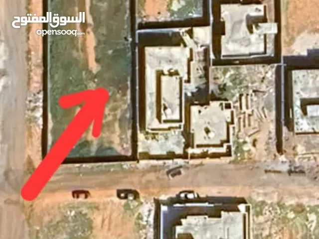 أرض للبيع فينيسيا 2 علي 3 شوارع