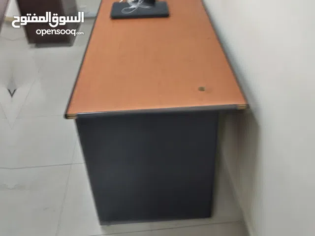مكاتب استعمال للبيع بغرض التجديد