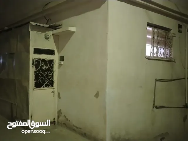 بيت للبيع. 3 شقه