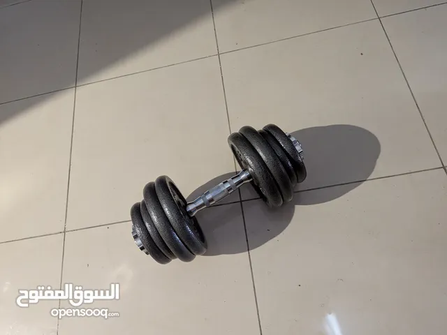 دمبل وبار الوزن 20 كيلو من الحديد المصبوب من برو ايرون 4 الواح 2٫5_ 4 الواح 1٫25_4الواح0٫5