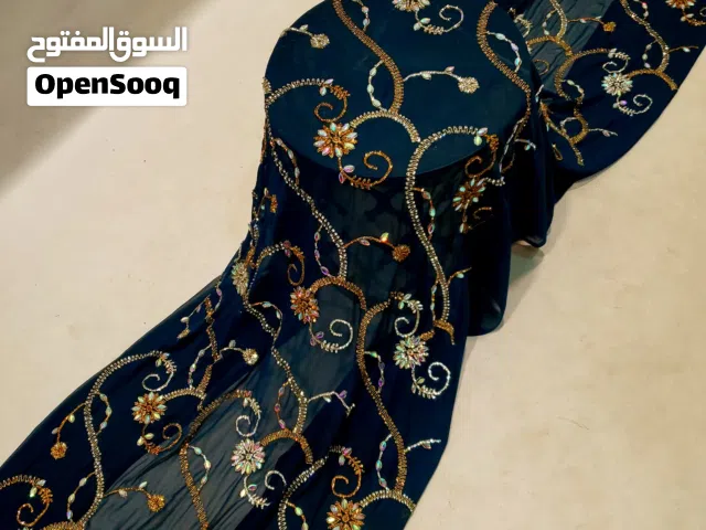 دروع واحزمة وشلاح