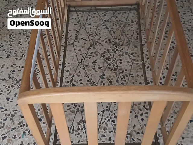 سرير بيبي بدون فرشه
