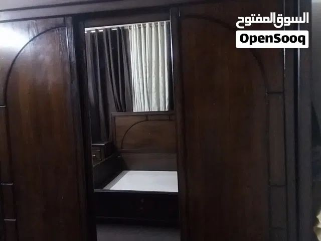 خزانة وتخت