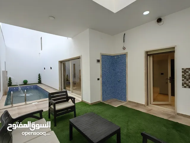465m2 3 Bedrooms Villa for Sale in Tripoli Al-Serraj