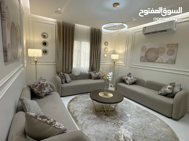 160 m2 5 Bedrooms Apartments for Sale in Jeddah Al Aziziyah
