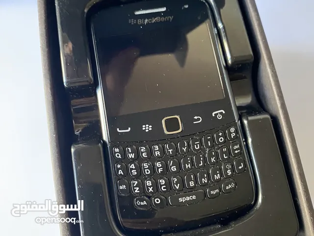 Blackberry Curve 9350 8 GB in Sana'a